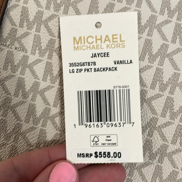 BEAUTIFUL Michael Kors Backpack. Like New!!! - Picture 9 of 10
